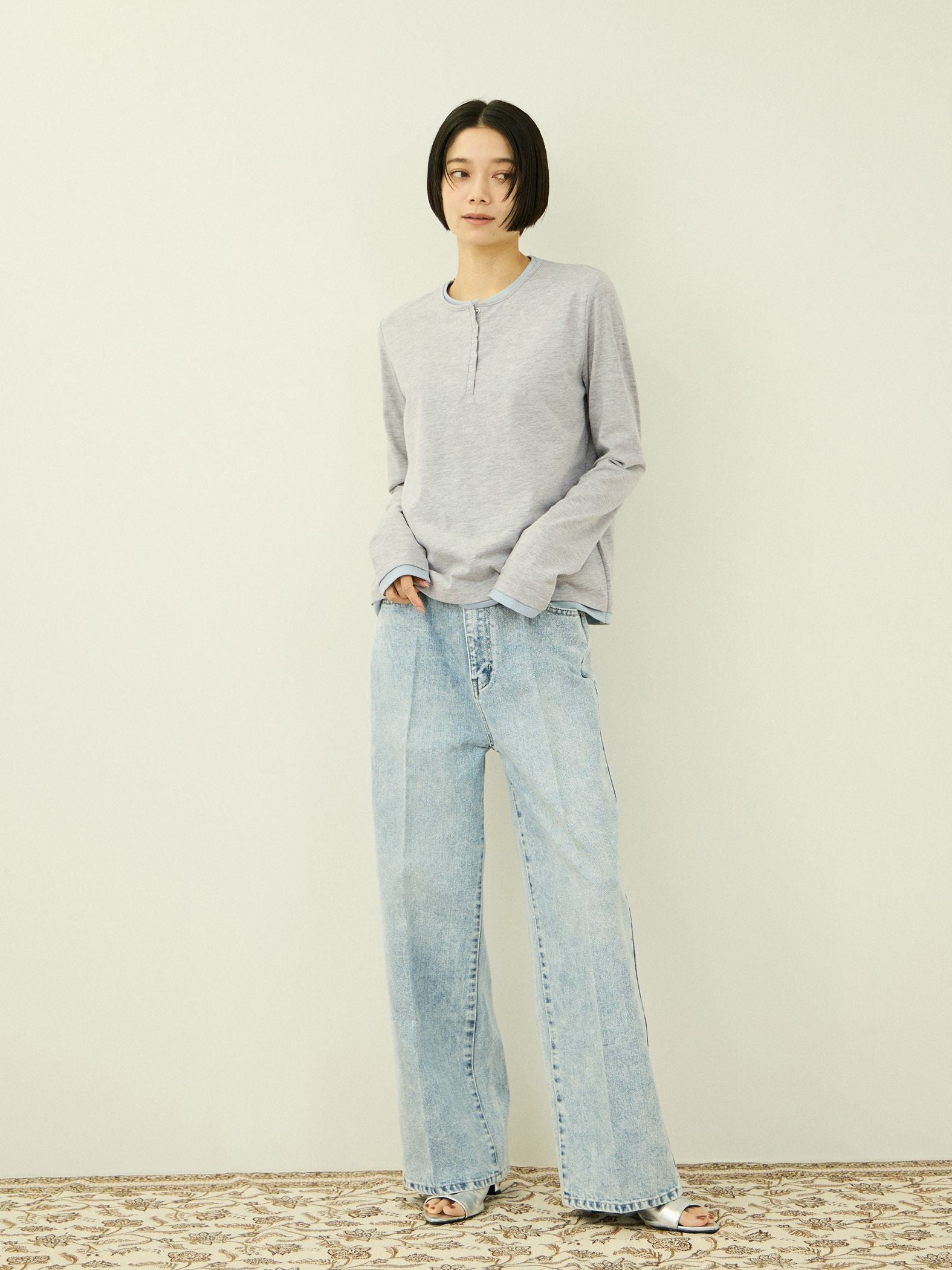 ヘンリーネックレイヤードTシャツ