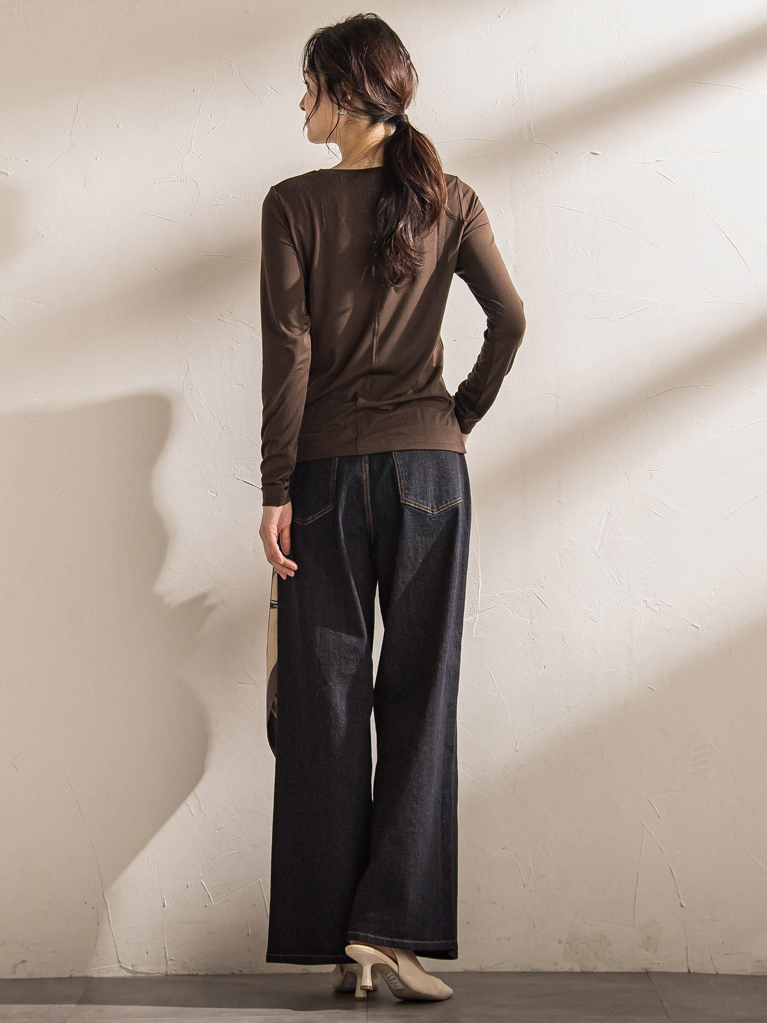 【WEB限定】吸湿発熱スムースタッチカットソー