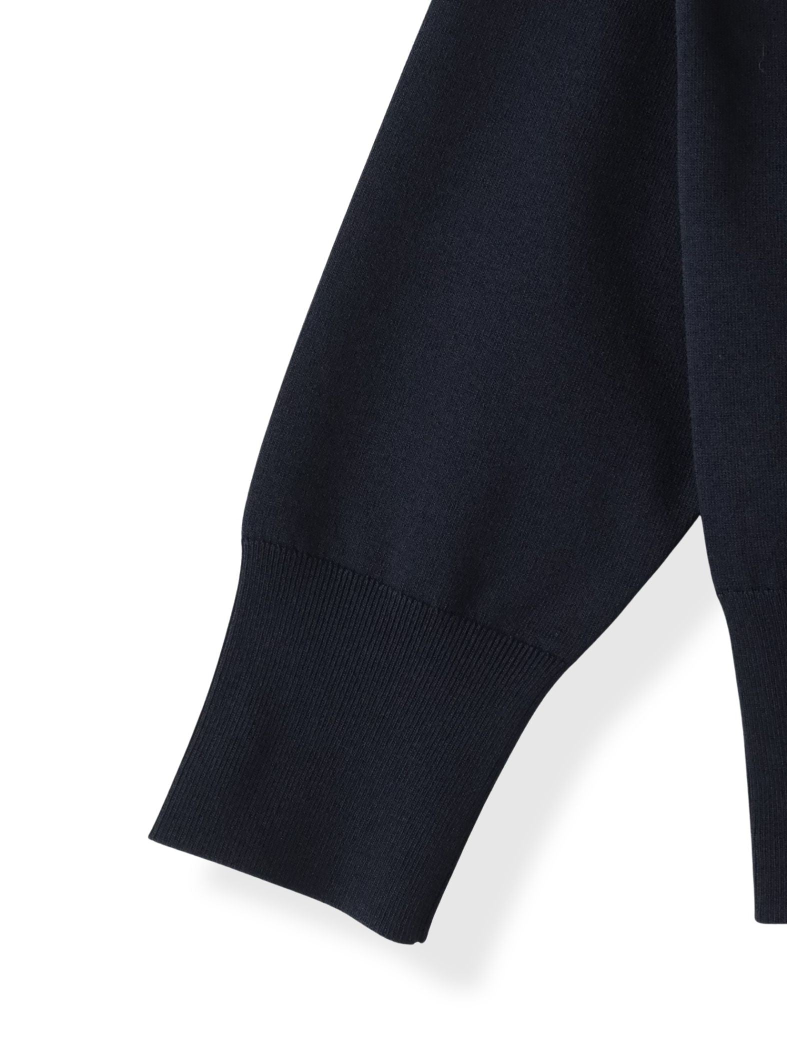 バタフライ刺繍ニット≪手洗い可能≫