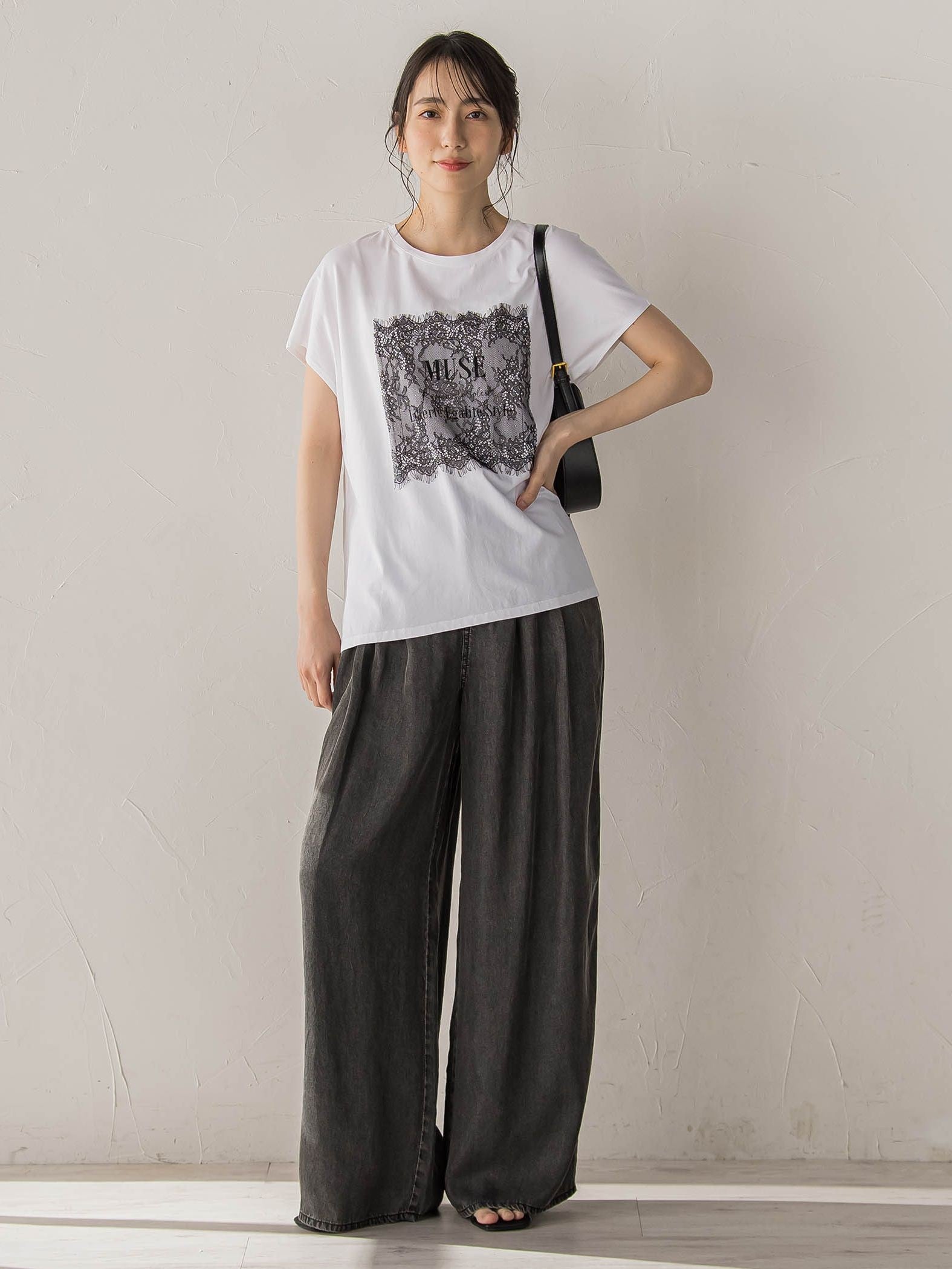 レースたたき付けプリントTシャツ
