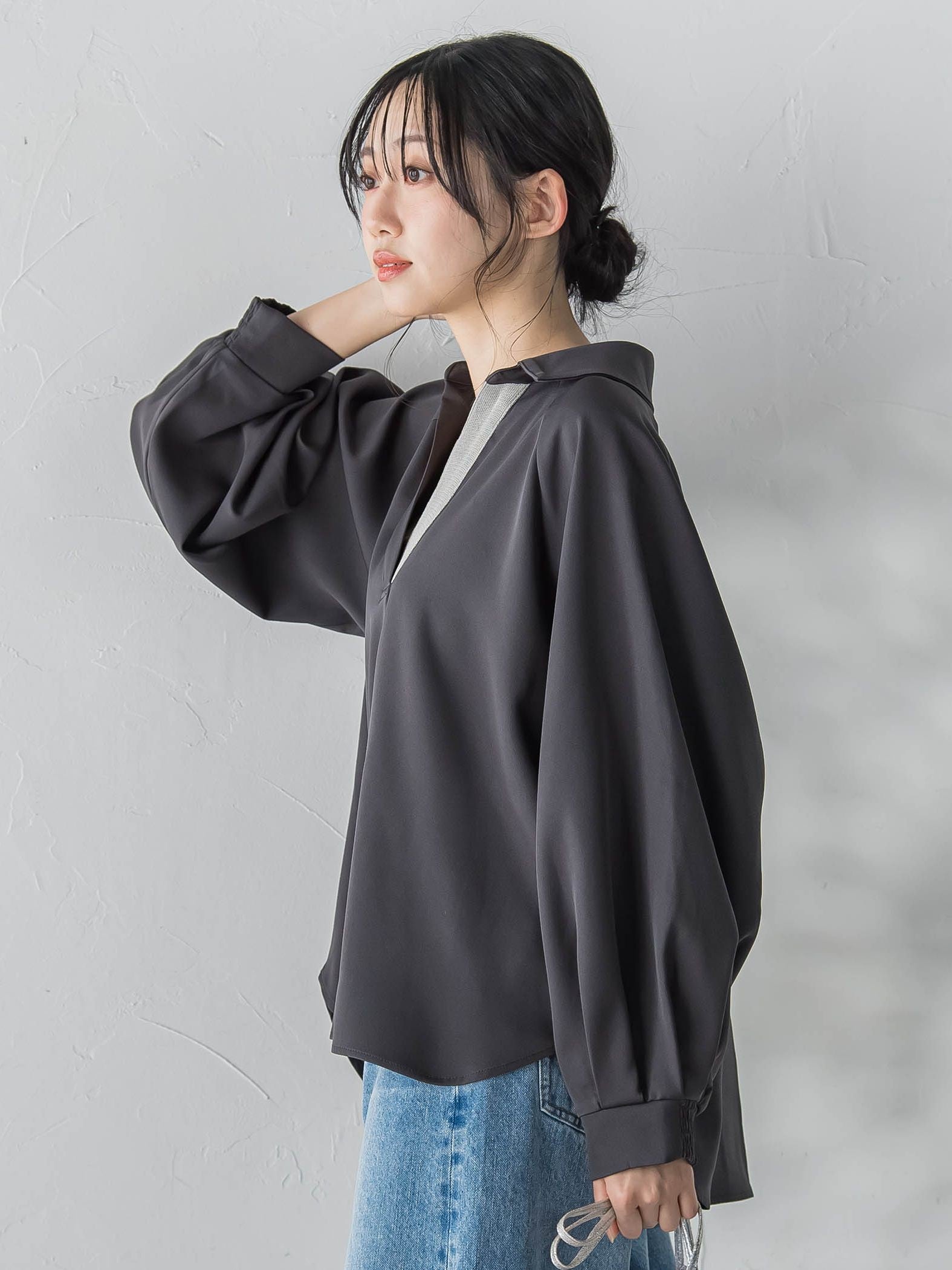 【WEB限定】パウダーストレッチ合わせネックブラウス≪手洗い可能≫