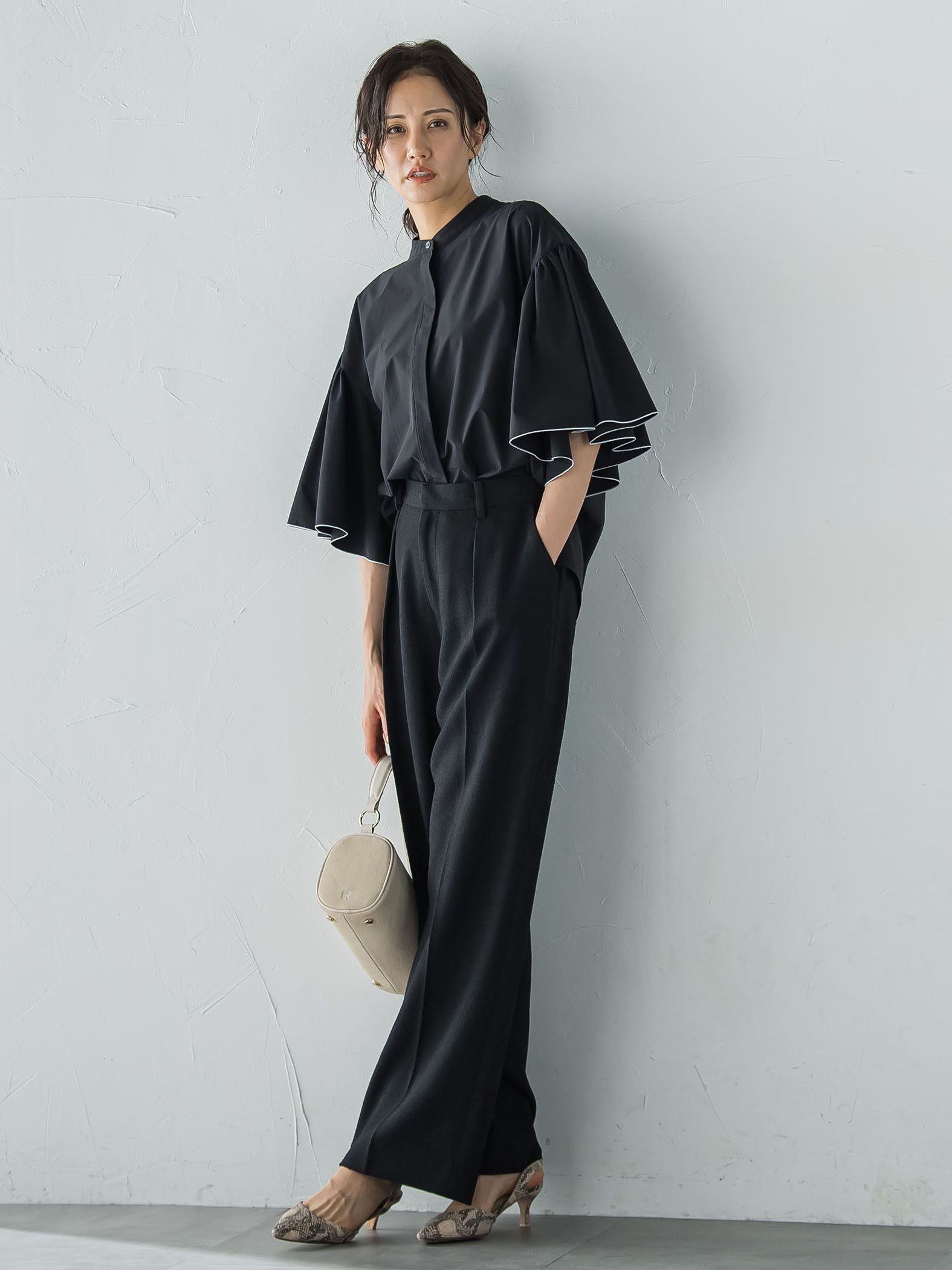 ストレッチフレアスリーブブラウス≪洗濯機で洗える≫