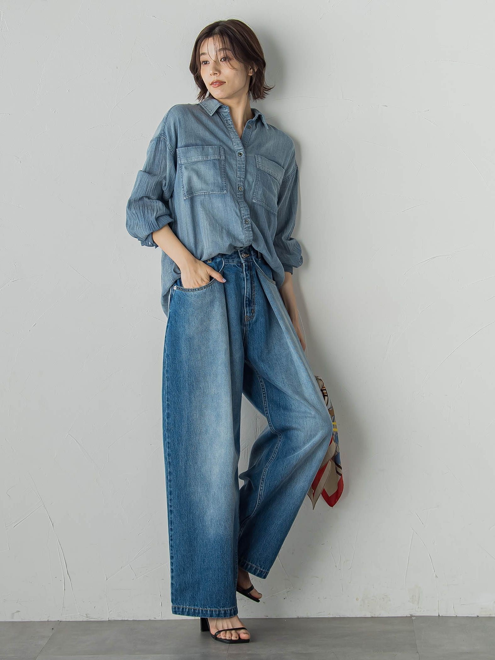 シアーデニムシャツ≪洗濯機で洗える≫