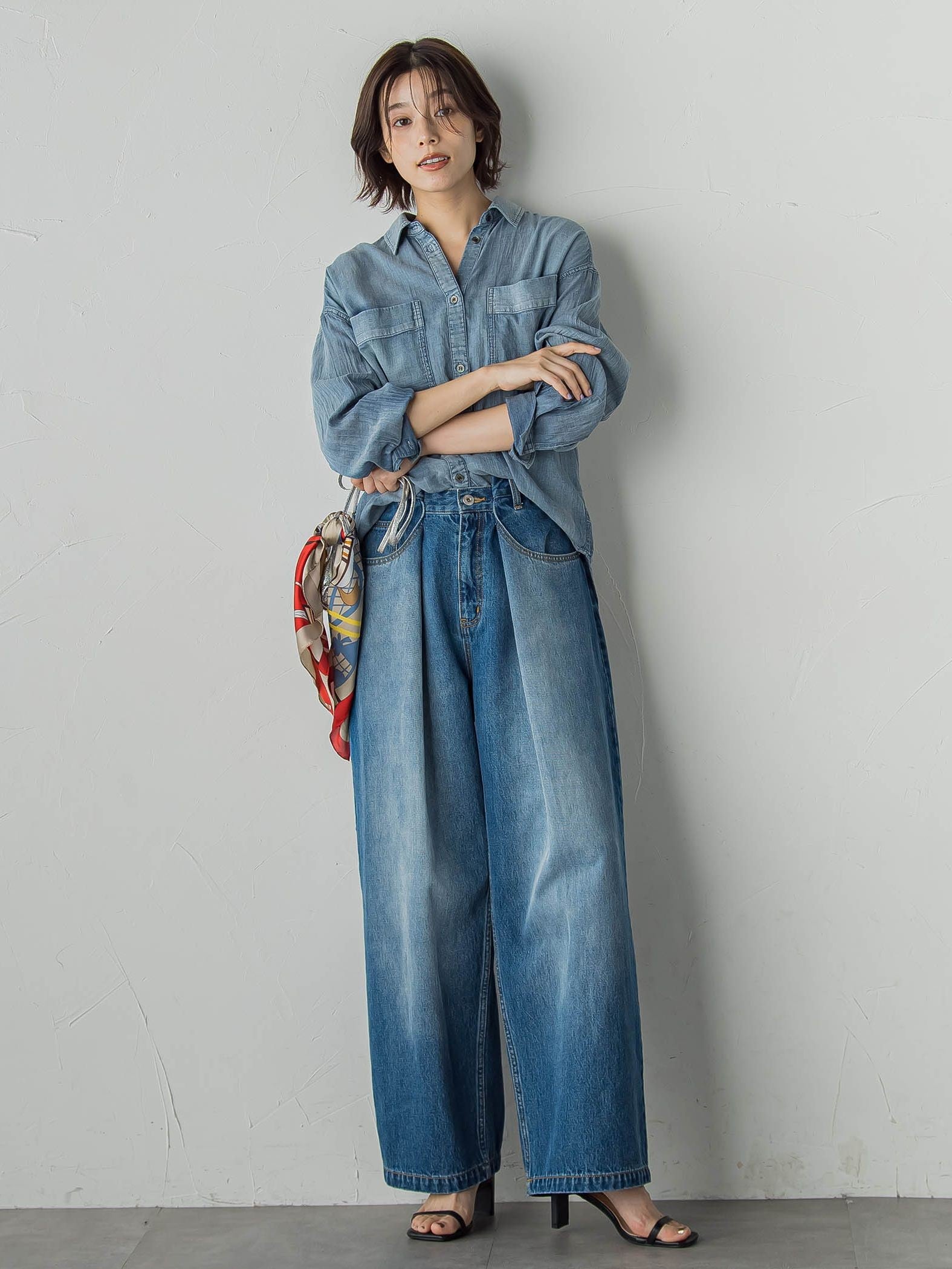 シアーデニムシャツ≪洗濯機で洗える≫