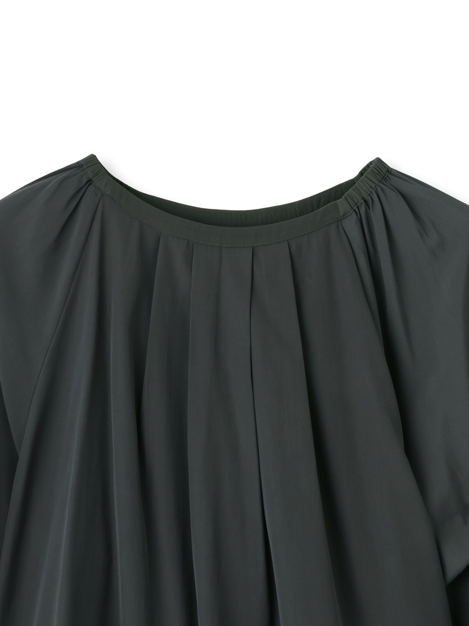 ホイップタックスリーブブラウス