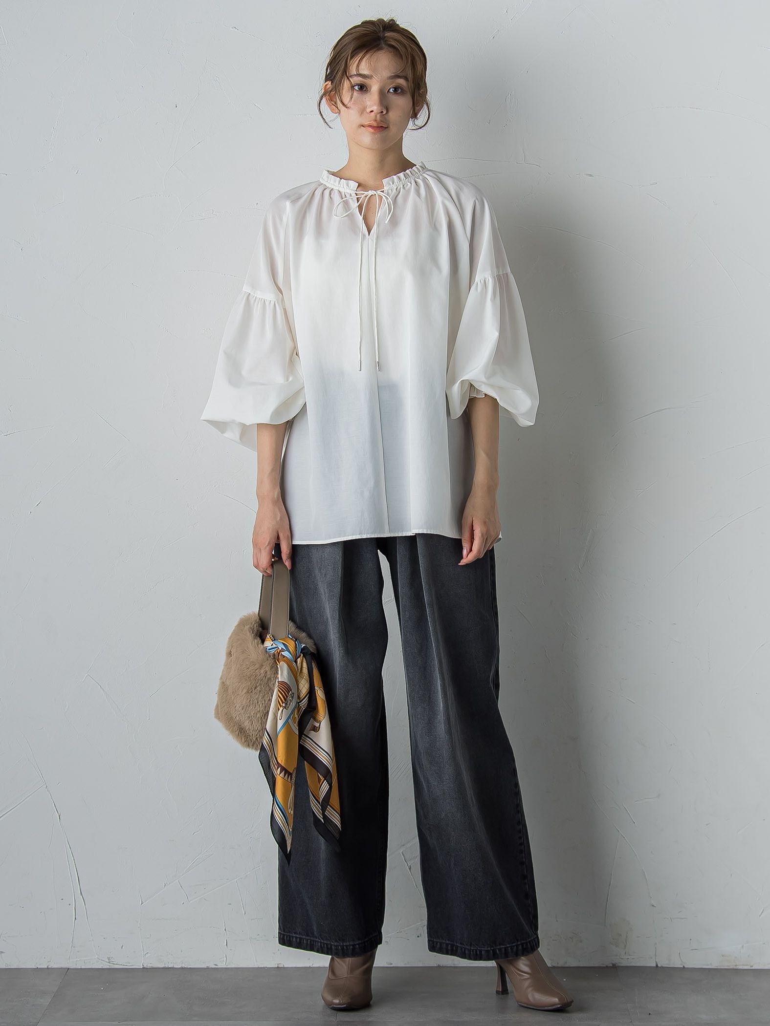 タックデニムパンツ≪洗濯機で洗える≫