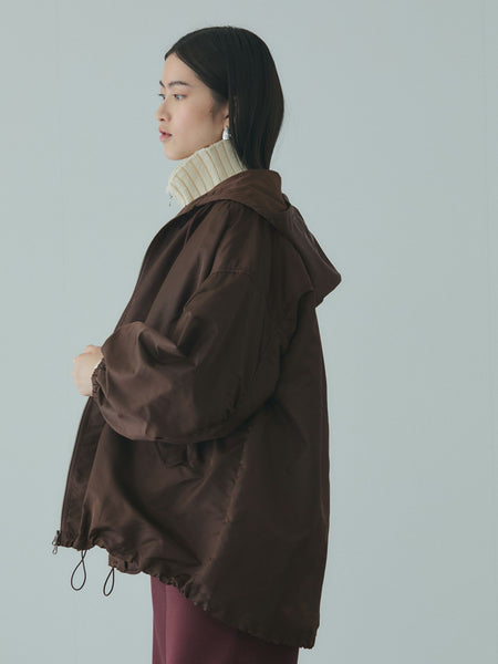 ボアライナー付きナイロンフーディブルゾン≪洗濯機で洗える≫