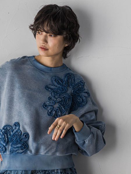 フラワーモチーフプルオーバー≪洗濯機で洗える≫