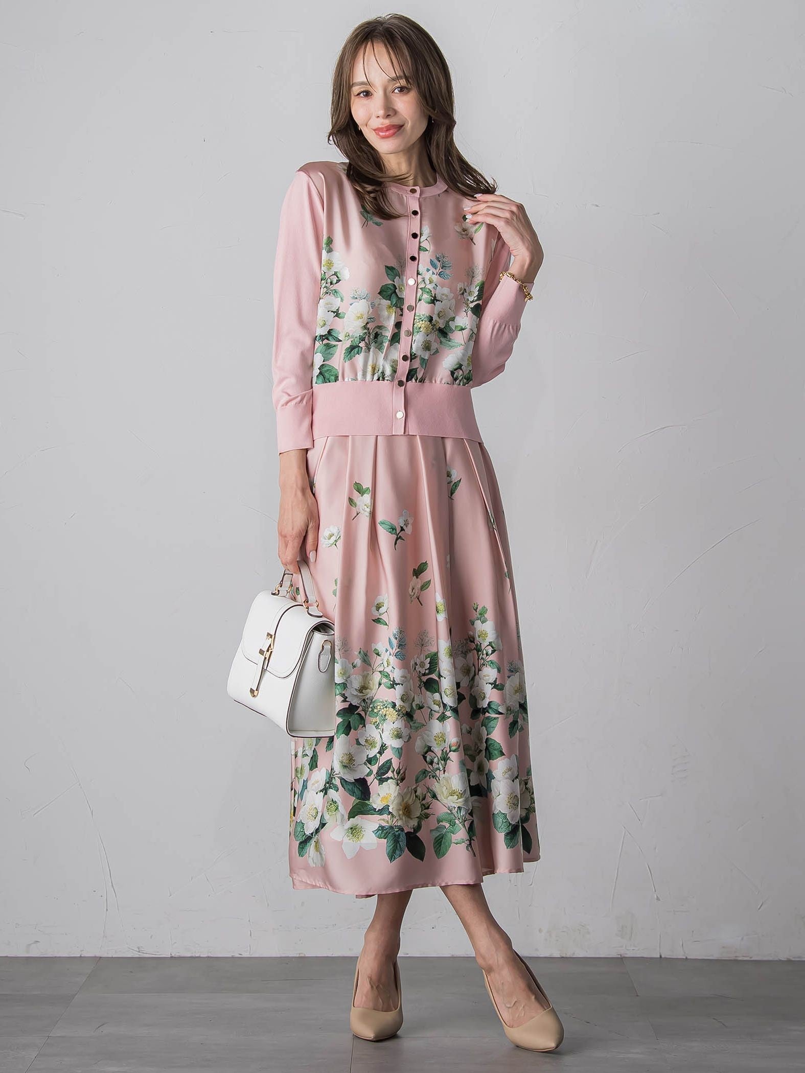 クリスマスローズカーディガン