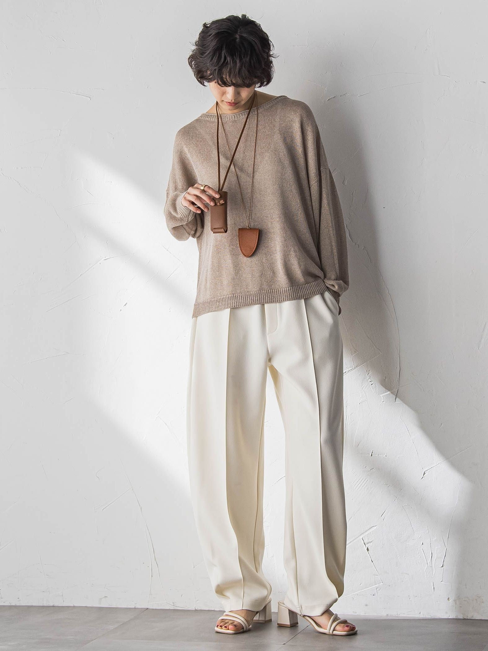 ペーパーブレンドルーズニットプルオーバー