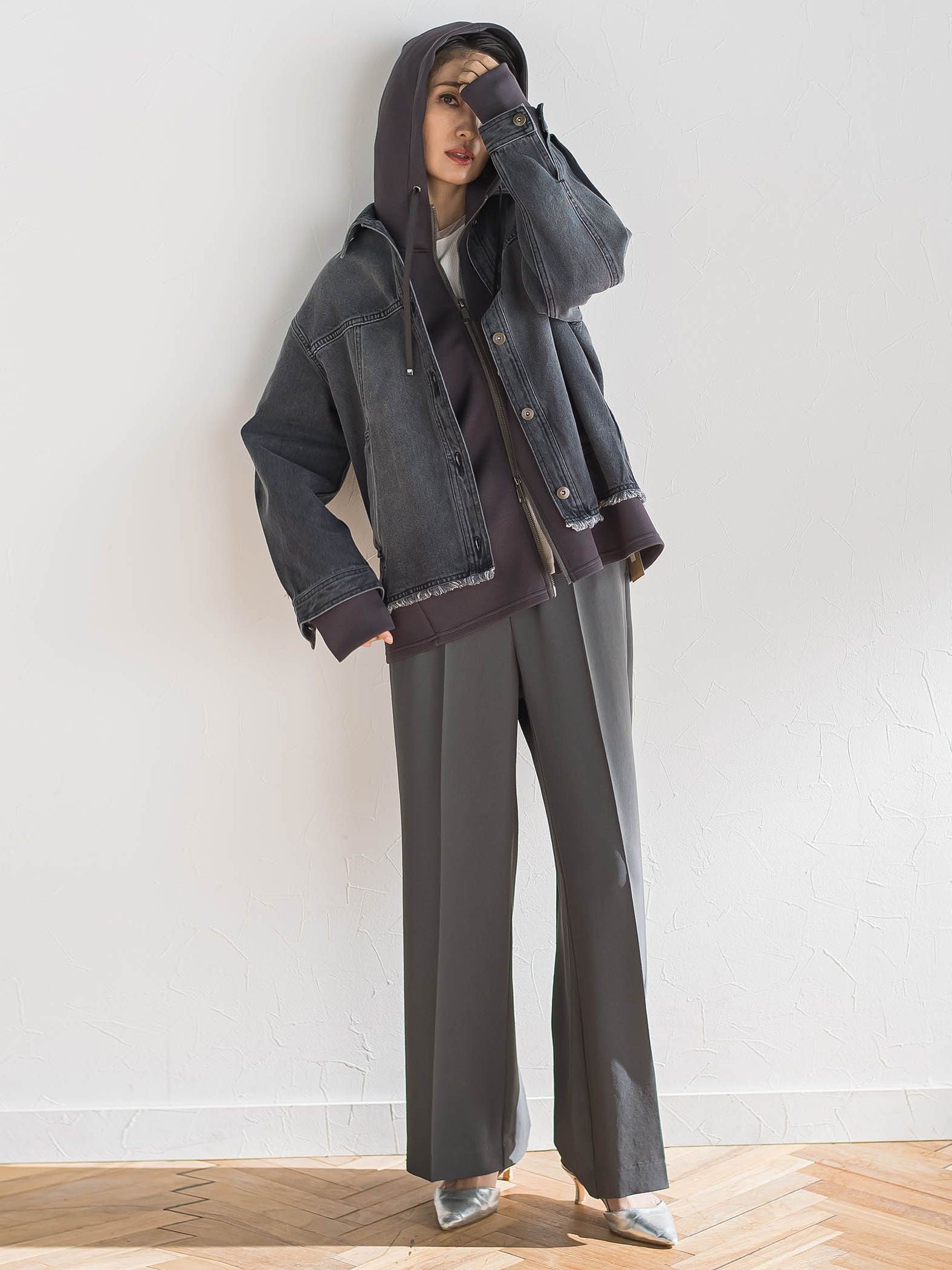 ストレッチダンボールジップパーカー