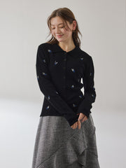 フラワーシシュウニットプルオーバー≪手洗い可能≫