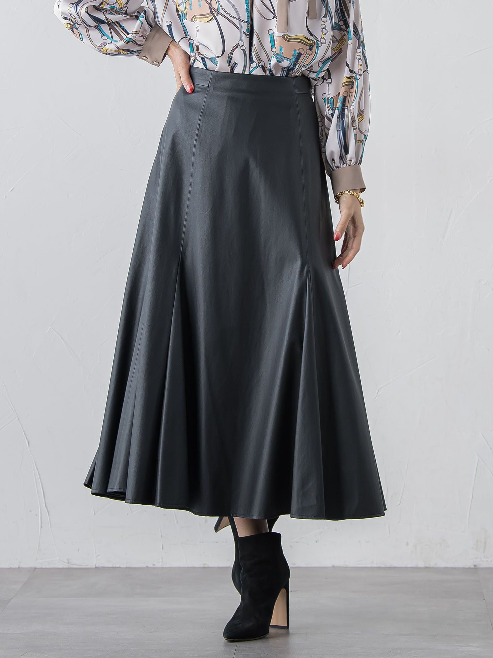 フェイクレザーマーメイドスカート