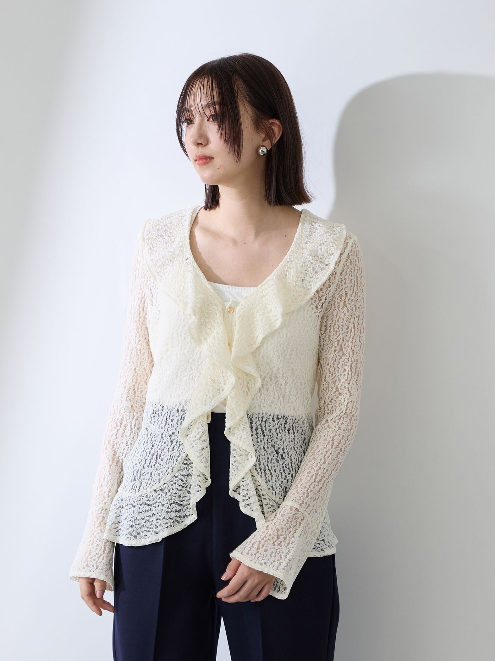 ストレッチレースラッフルカラートップス