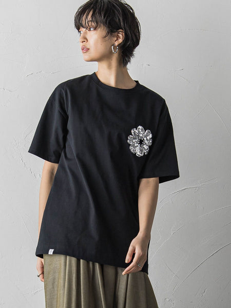 スパンコール刺繍フラワーモチーフTシャツ≪手洗い可能≫ | MAYSON 