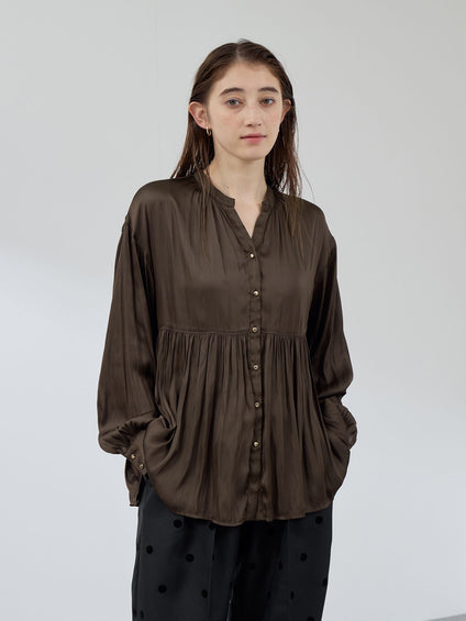 割繊サテンキーネックペプラムブラウス≪手洗い可能≫