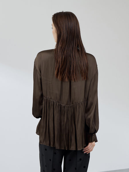 割繊サテンキーネックペプラムブラウス≪手洗い可能≫