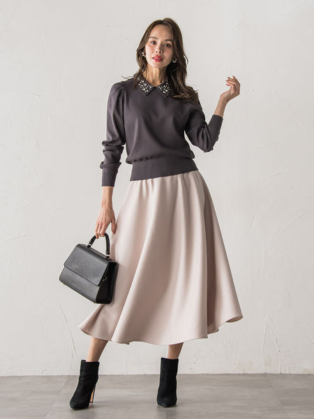 【新色追加】襟ビジューニット