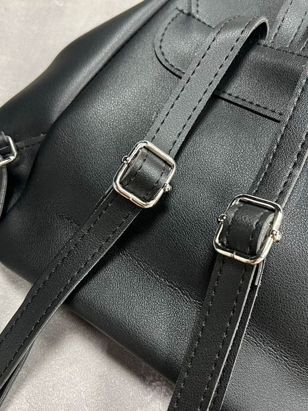 【KOREAN ITEM】フェイクレザーリュックショルダーバッグ