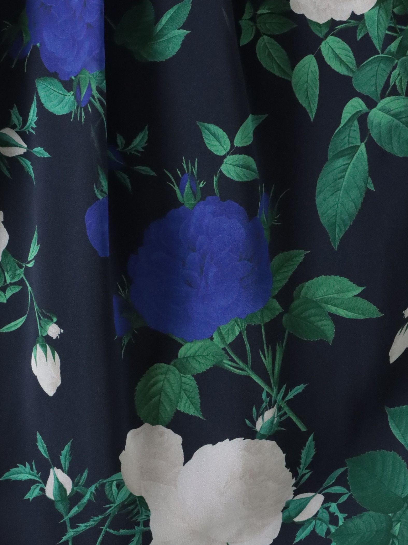 ブルーローズプリントスカート≪洗濯機で洗える≫