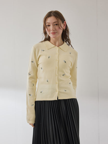 フラワーシシュウニットプルオーバー≪手洗い可能≫