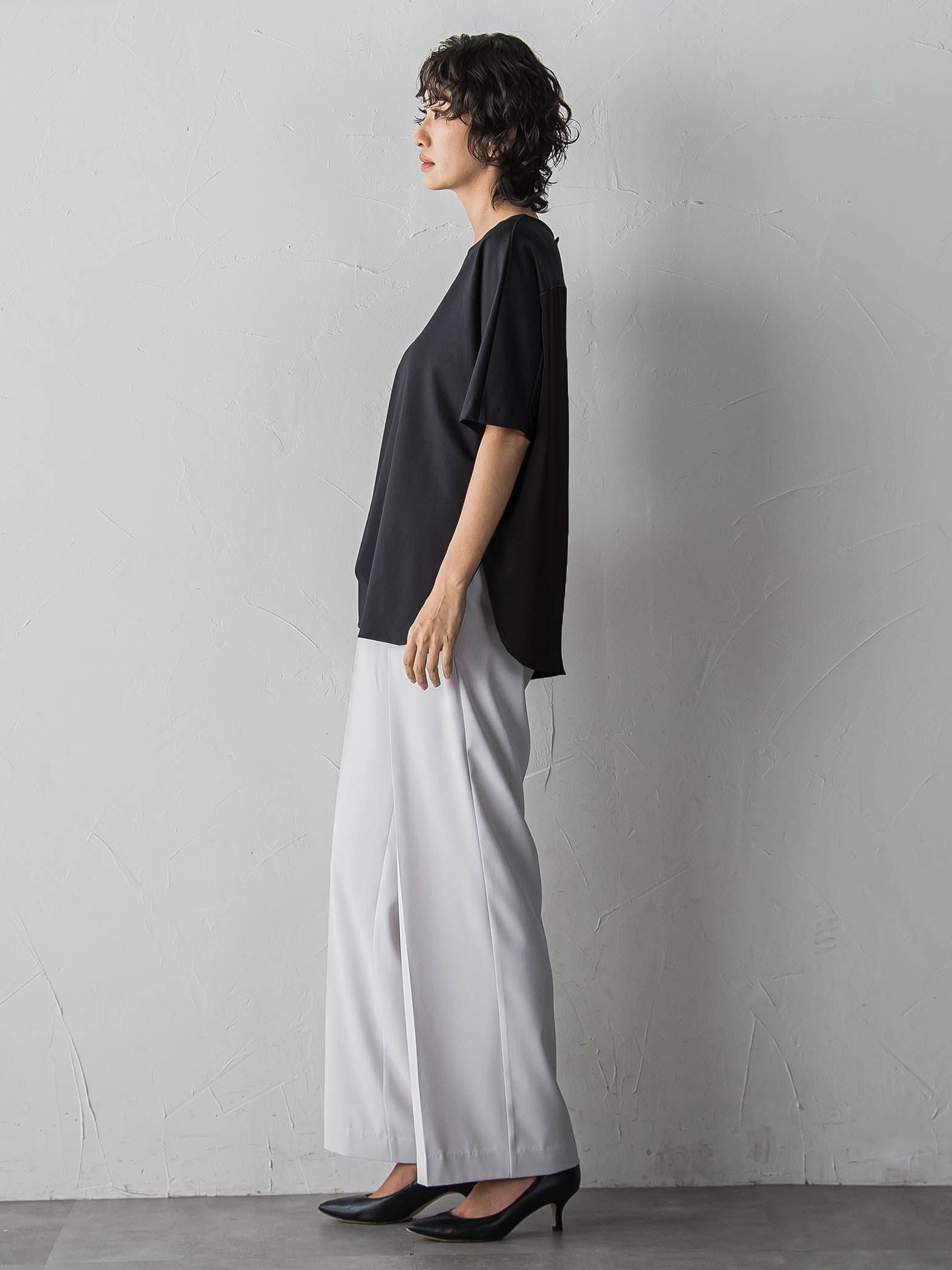 バックサテン切り替えスムースカットソー