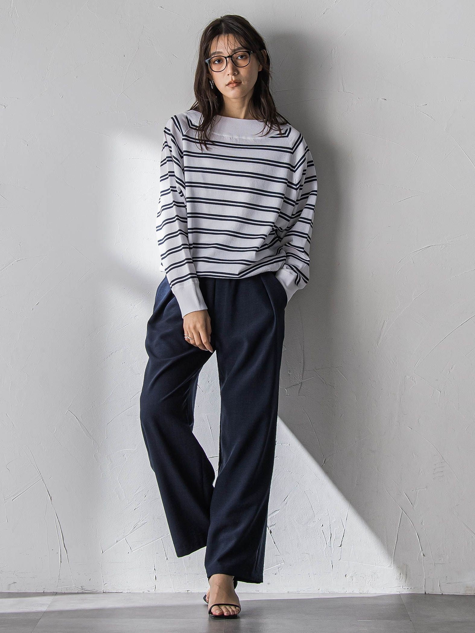 LEVITA Vネックドルマンニットプルオーバー