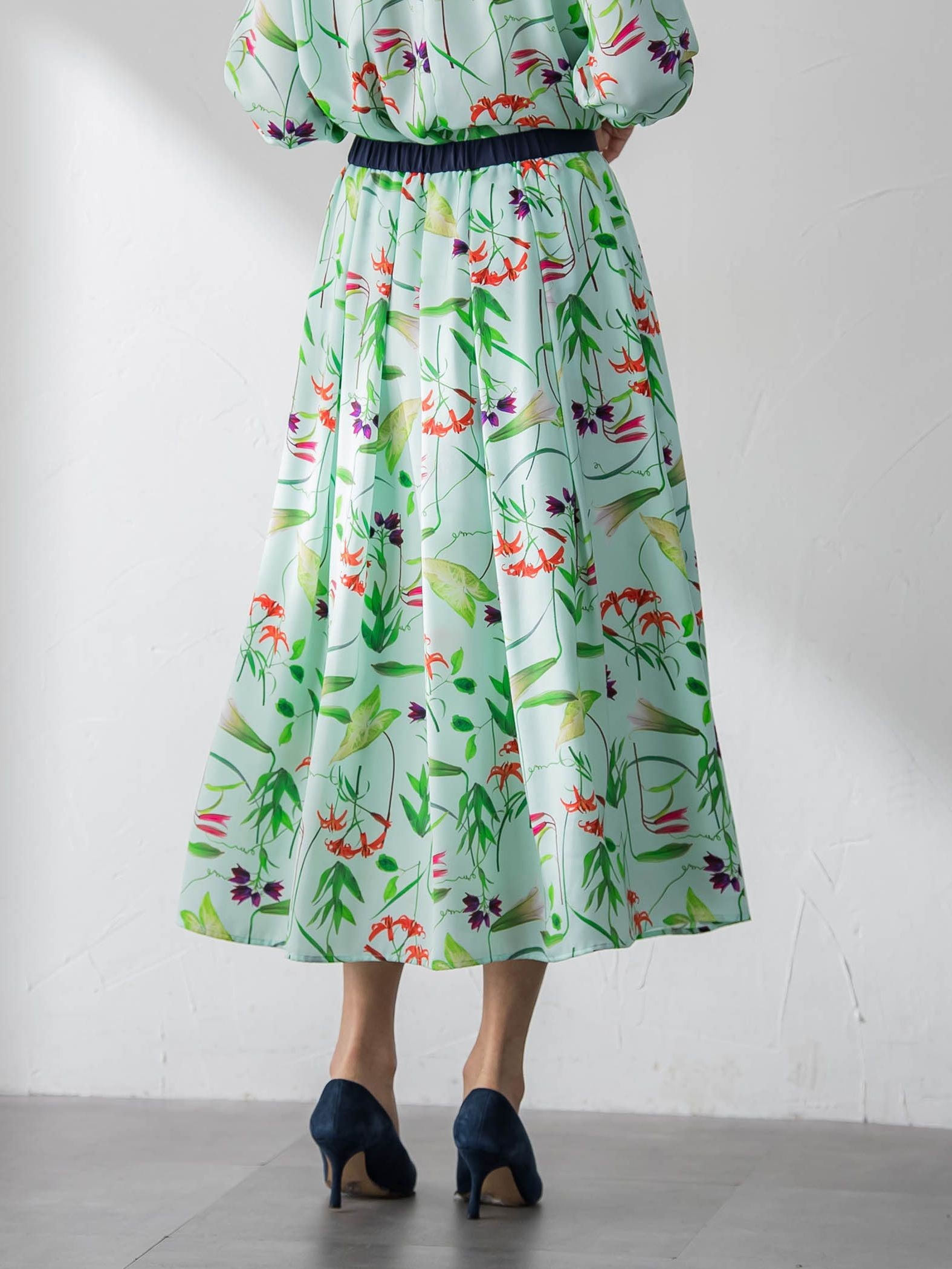 【KEITA KAWASAKI × Viaggio Bluコラボ】リリープリントスカート