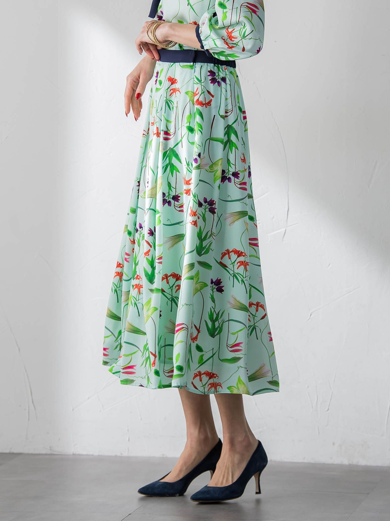 【KEITA KAWASAKI × Viaggio Bluコラボ】リリープリントスカート