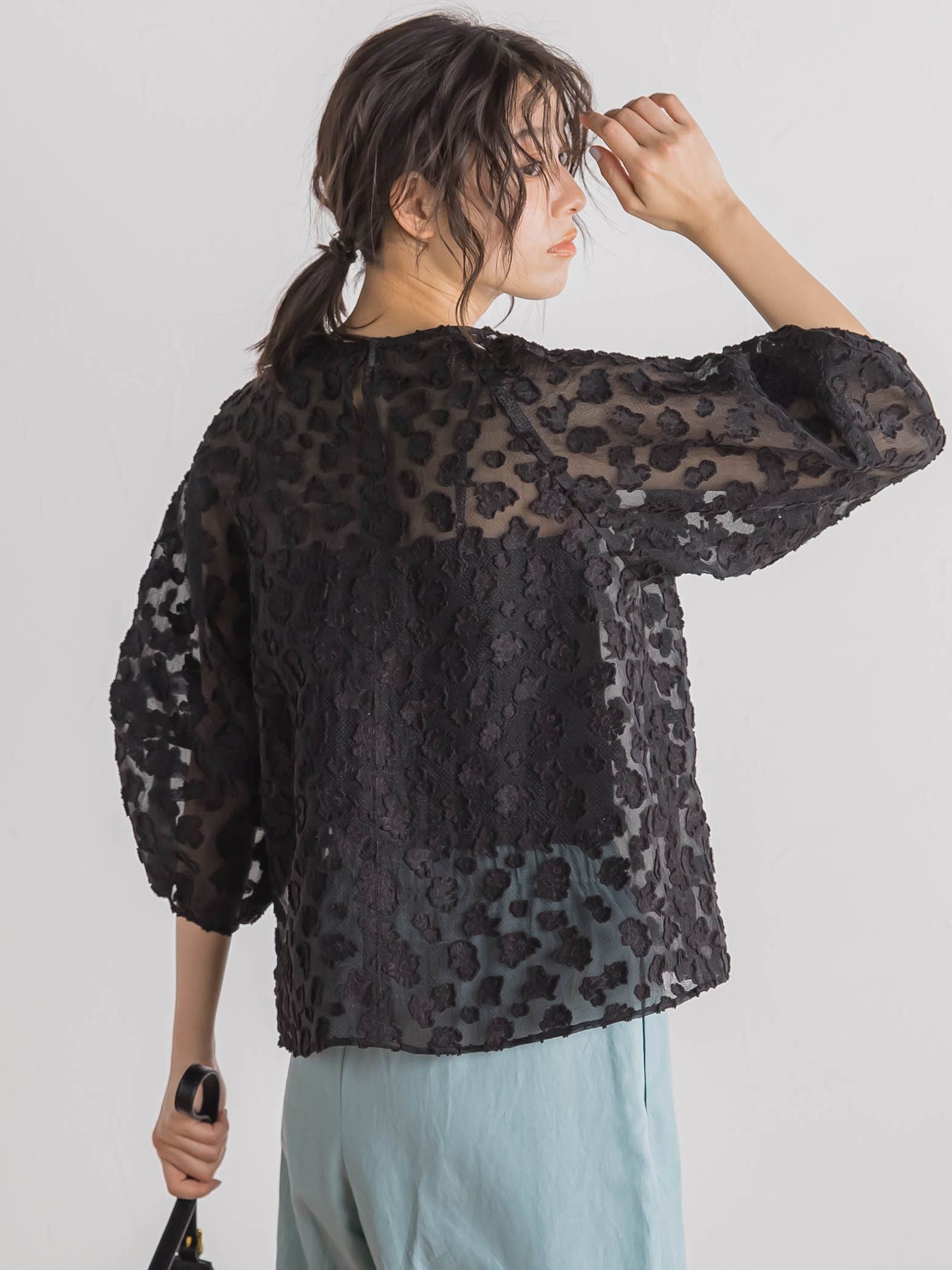 Flower Jacquardブラウス≪洗濯機で洗える≫