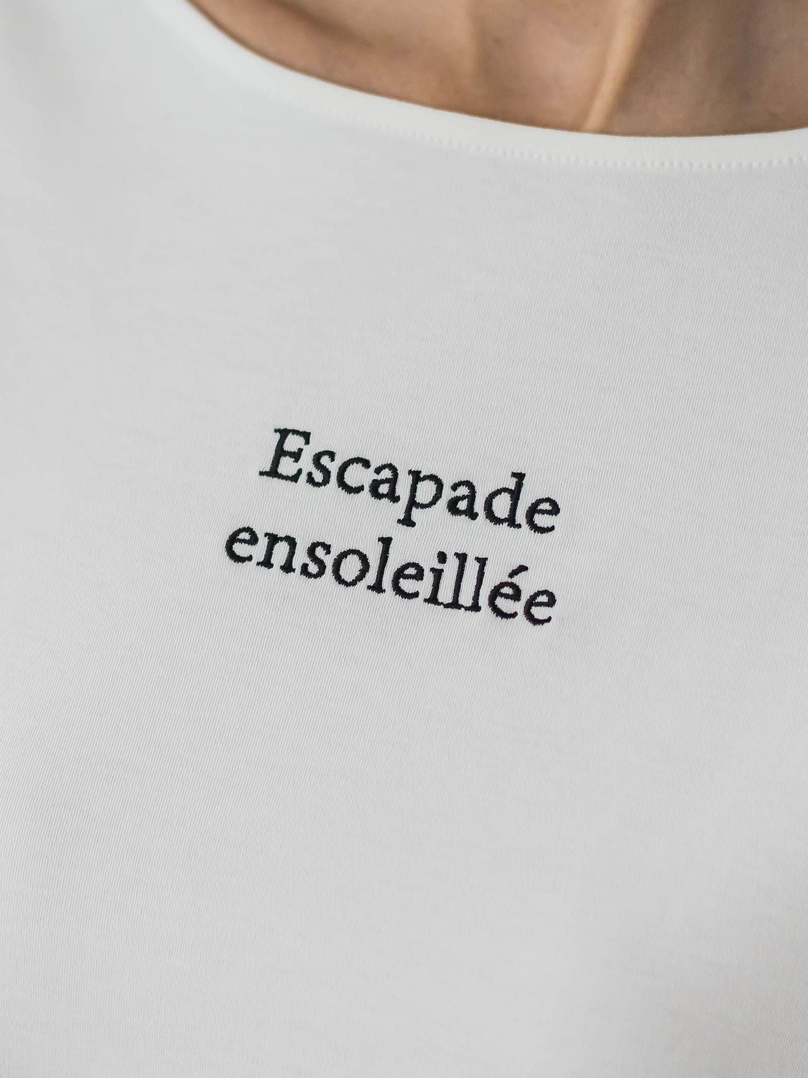 【大きいサイズ】【biyori】刺繍ロゴTシャツ≪洗濯機で洗える≫