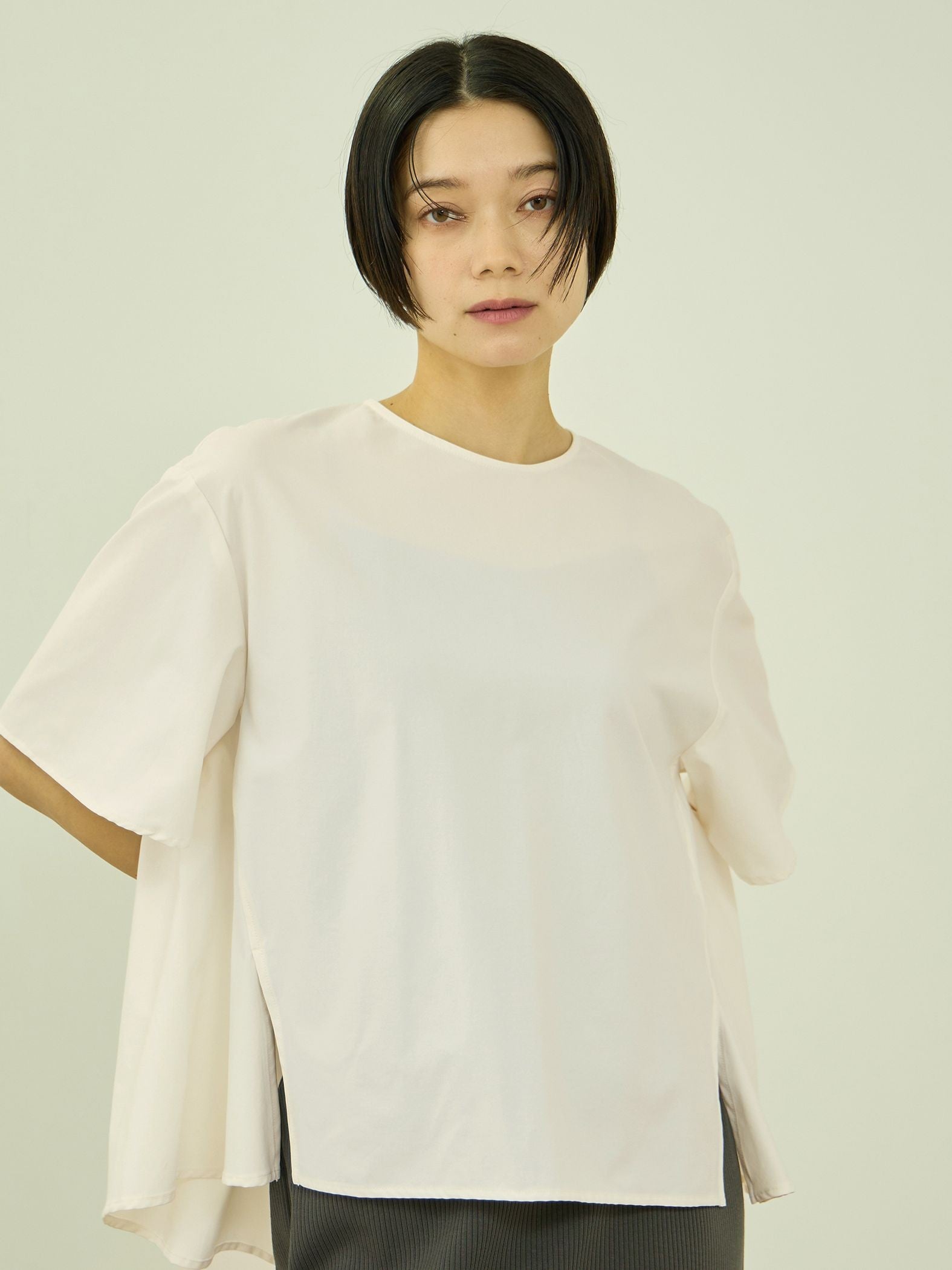 【涼やかストレッチ】半袖ブラウス