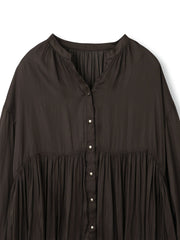 割繊サテンキーネックペプラムブラウス≪手洗い可能≫