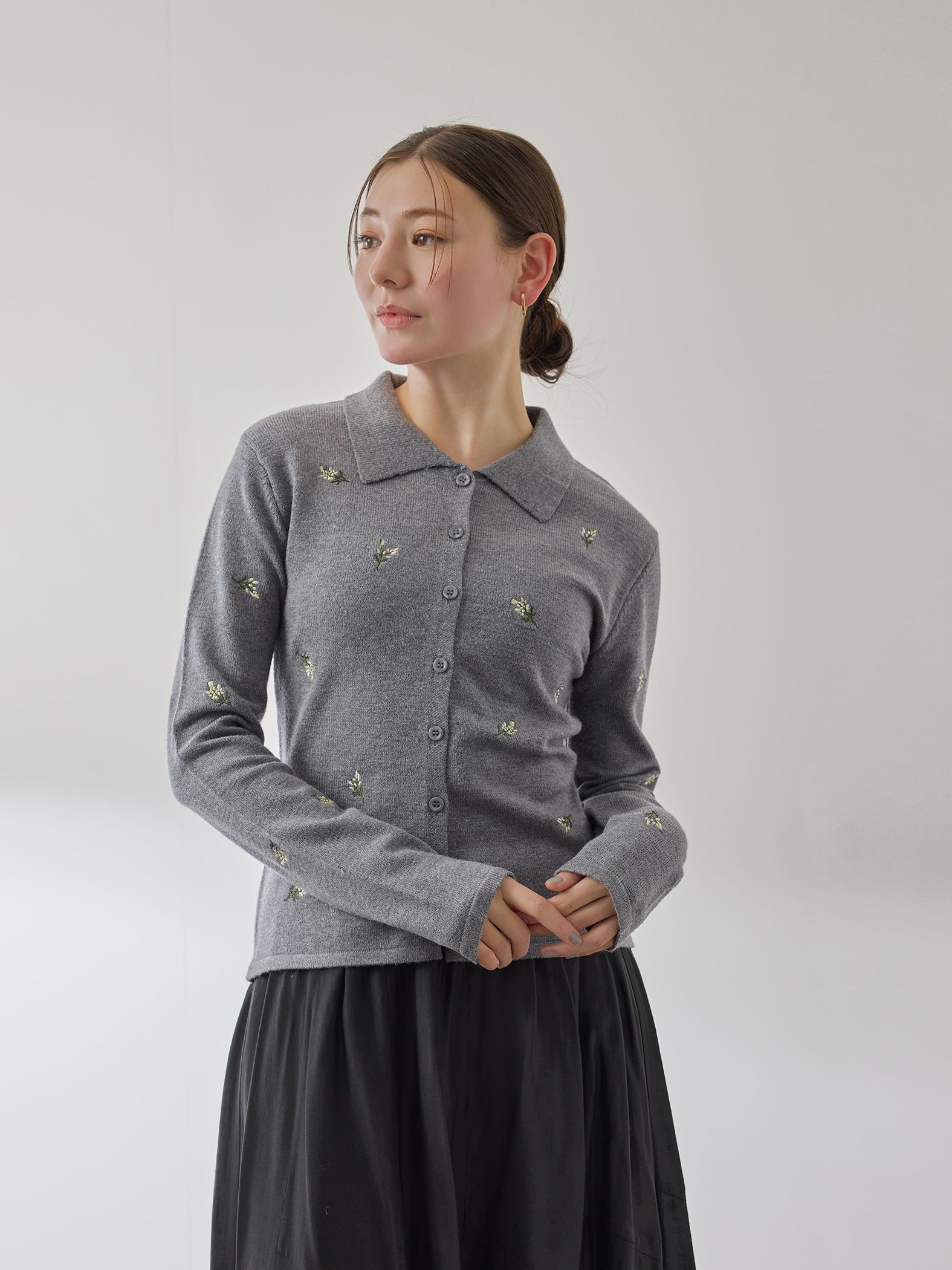 フラワーシシュウニットプルオーバー≪手洗い可能≫