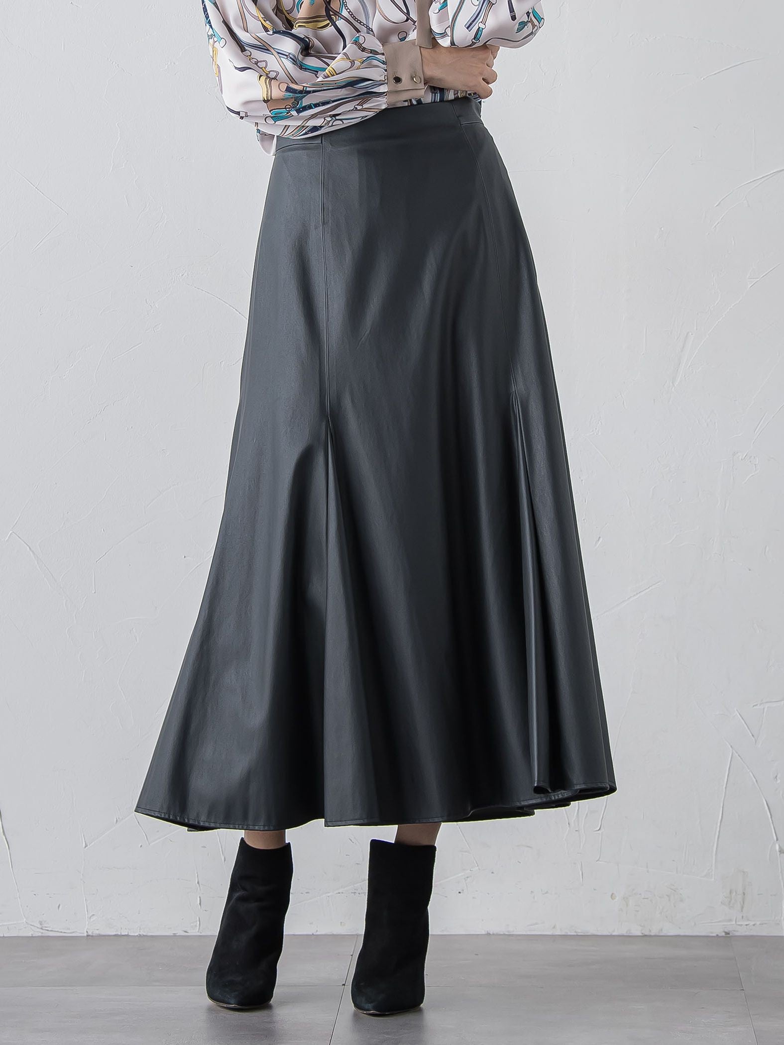 フェイクレザーマーメイドスカート