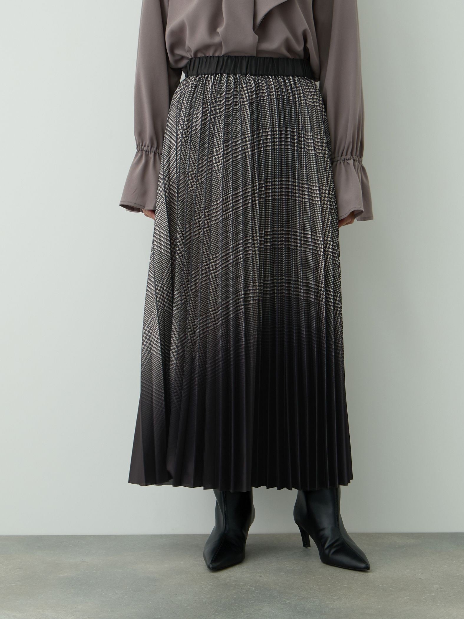 ニットプリーツロングスカート