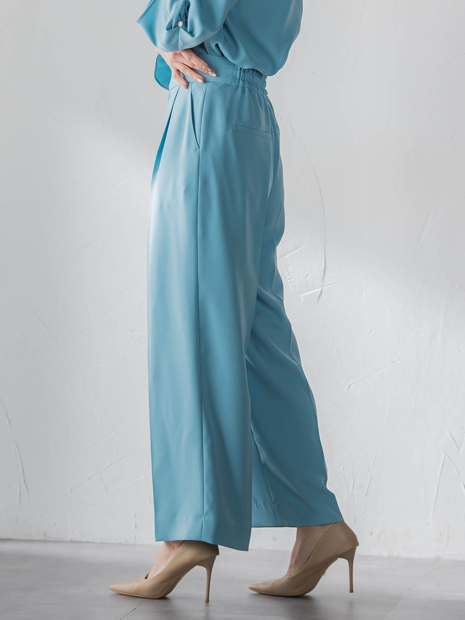 サスペンダー付きダブルサテンパンツ