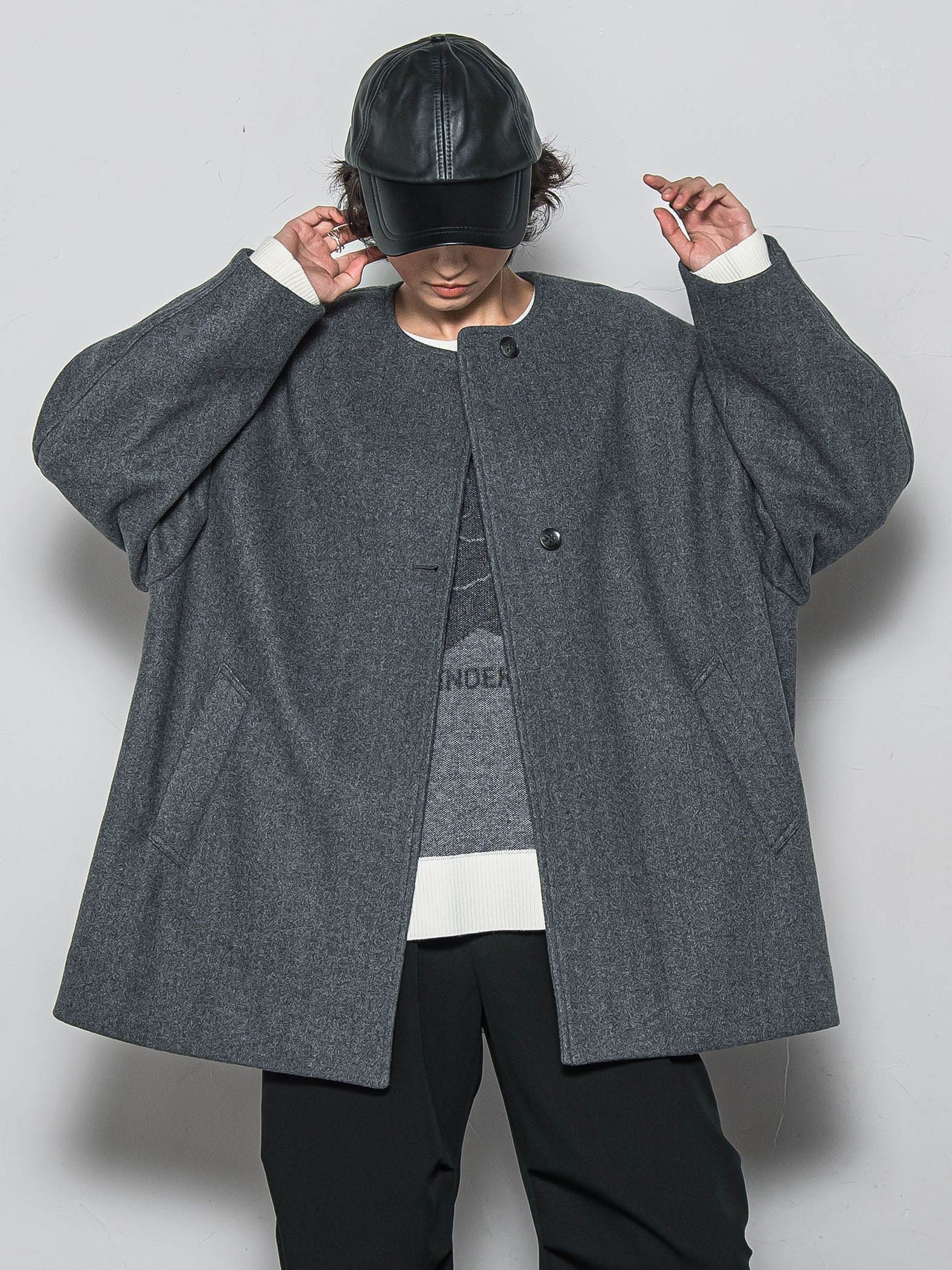 ライトジャージメルトンノーカラーミドルコート