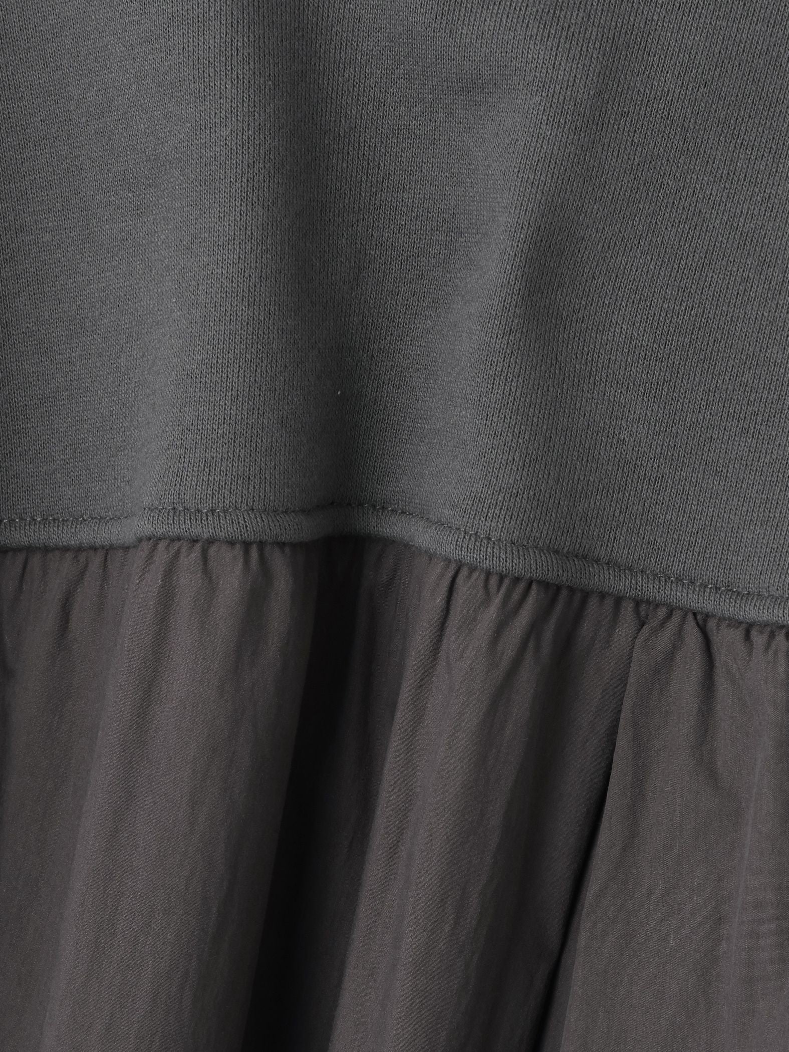 スイッチングドロストスウェットプルオーバー≪洗濯機で洗える≫