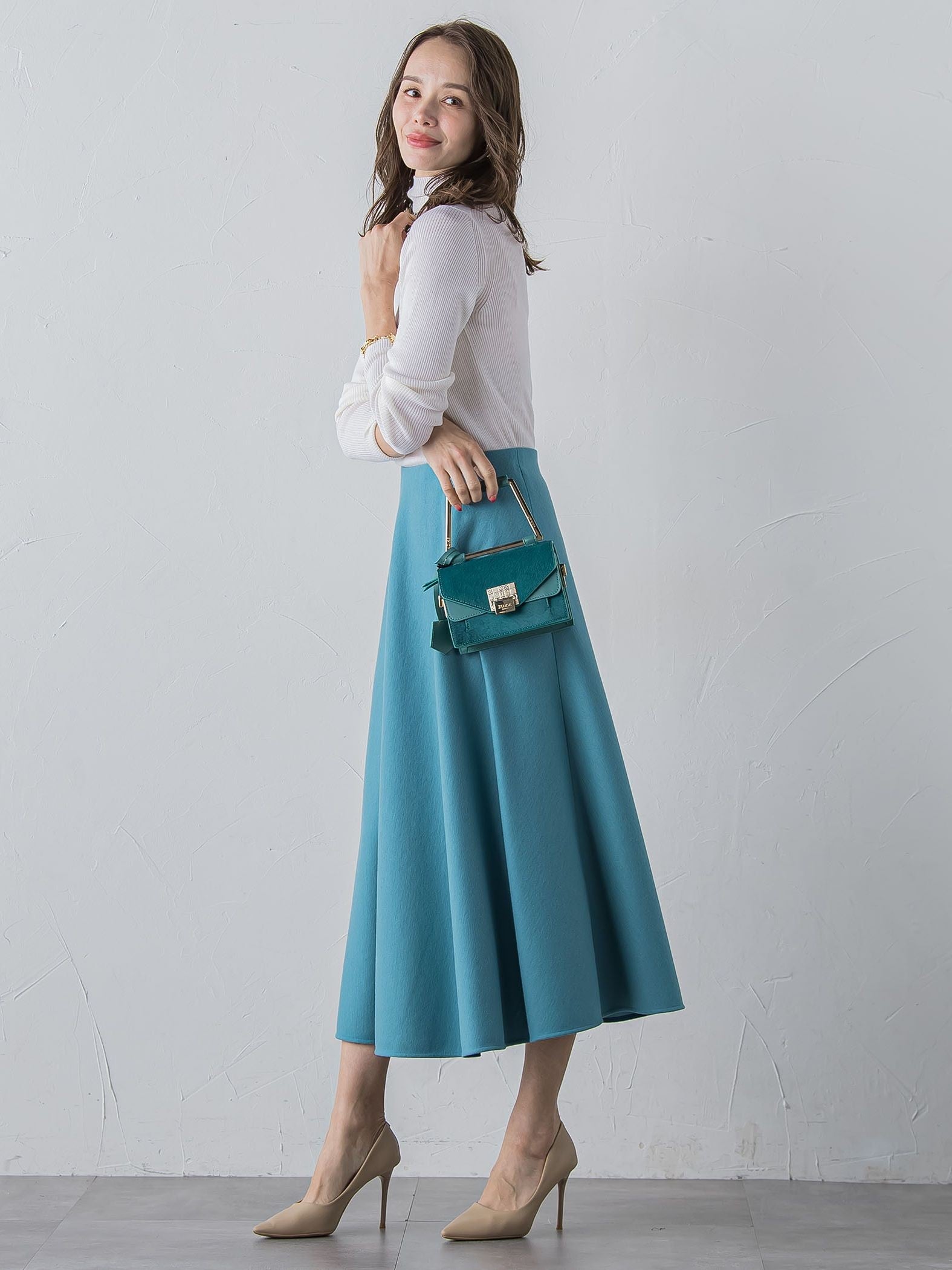 メルトンサーキュラースカート