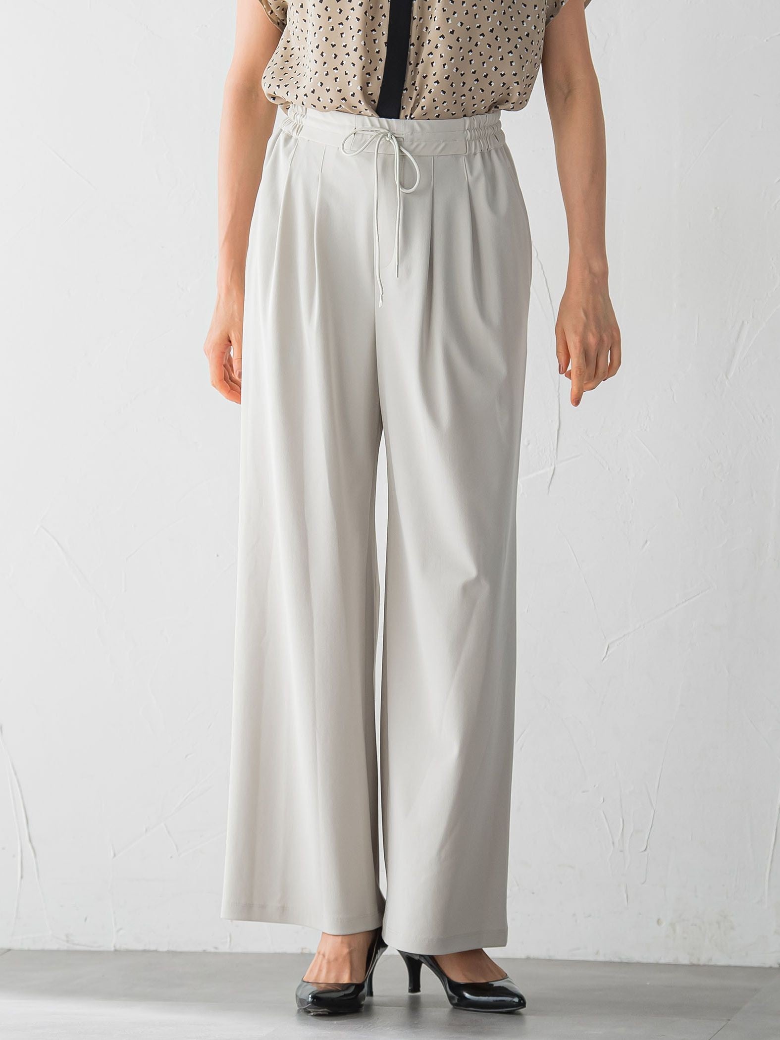 【WEB限定】Active Beautyワイドパンツ≪洗濯機で洗える≫