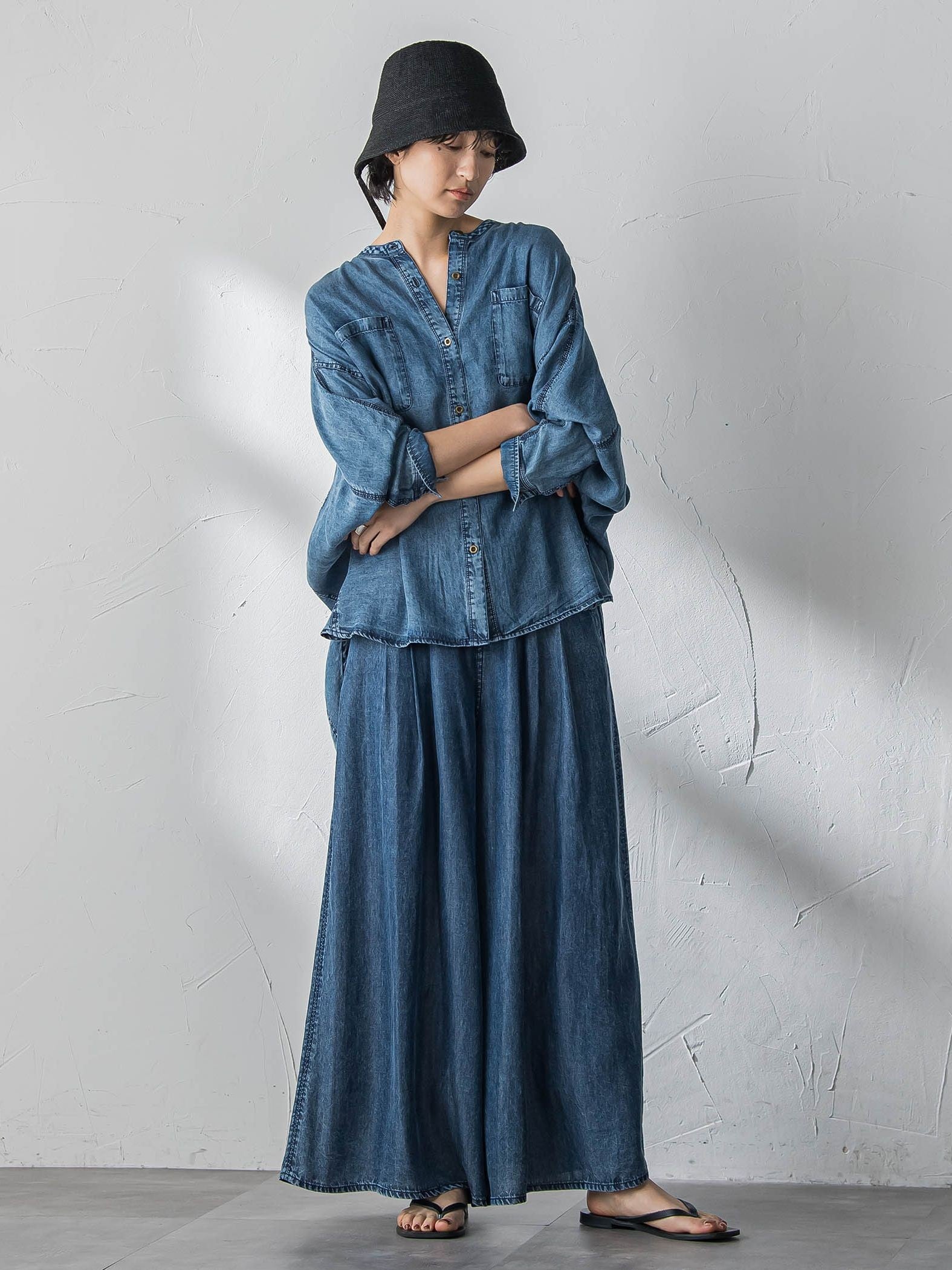 ゆれるデニムフレアパンツ