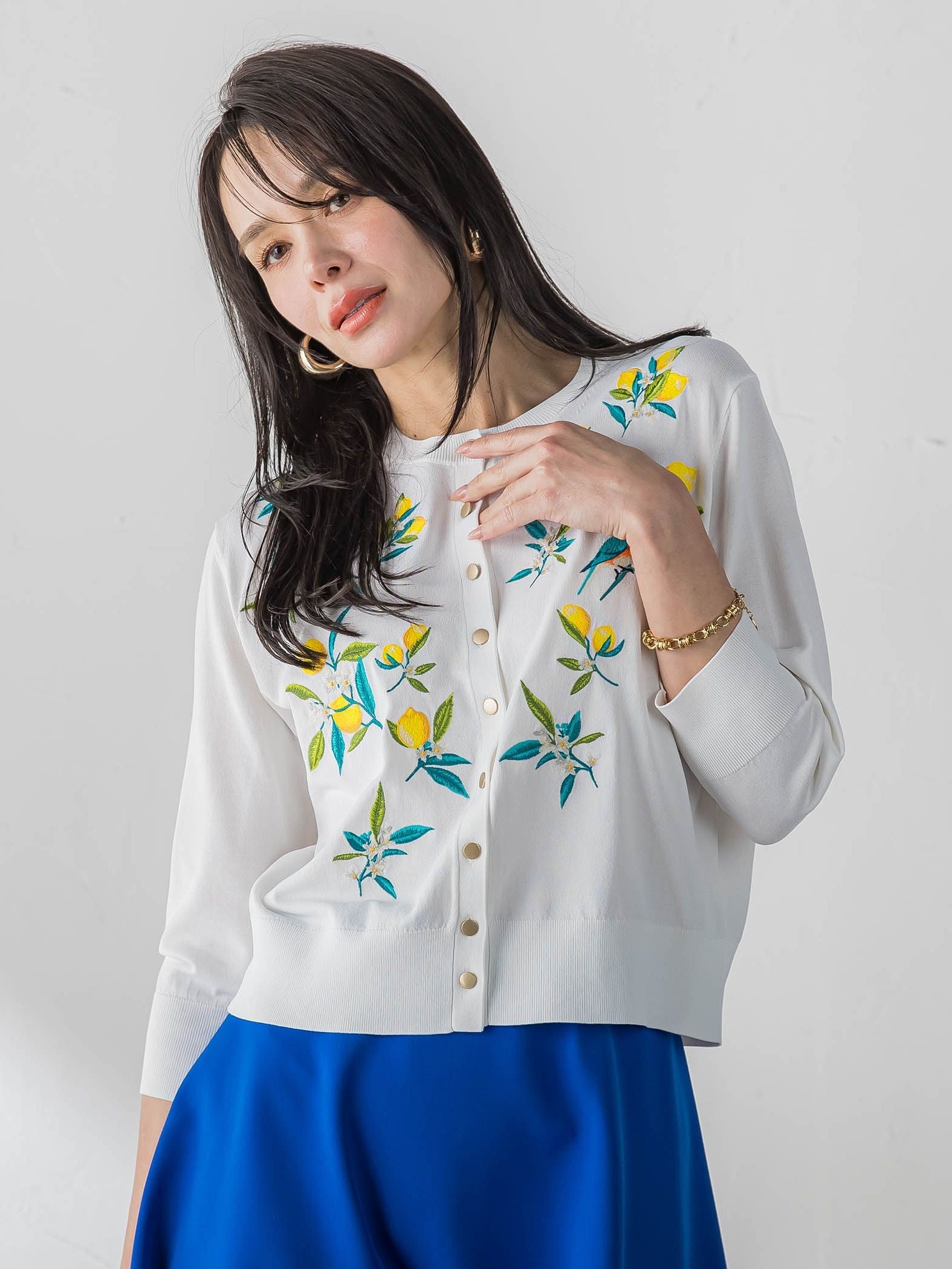 レモン刺繍ニットカーディガン