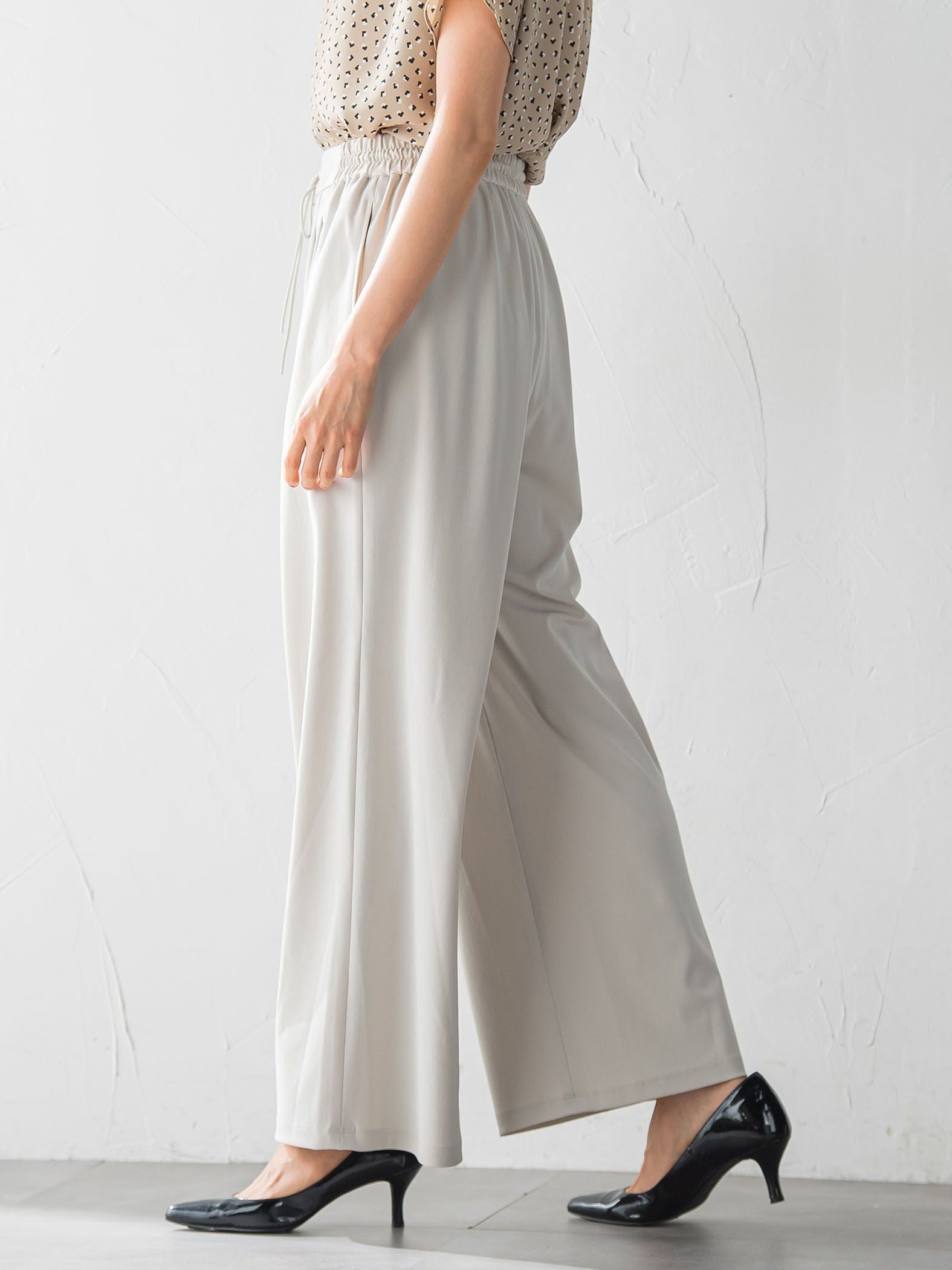 【WEB限定】Active Beautyワイドパンツ≪洗濯機で洗える≫