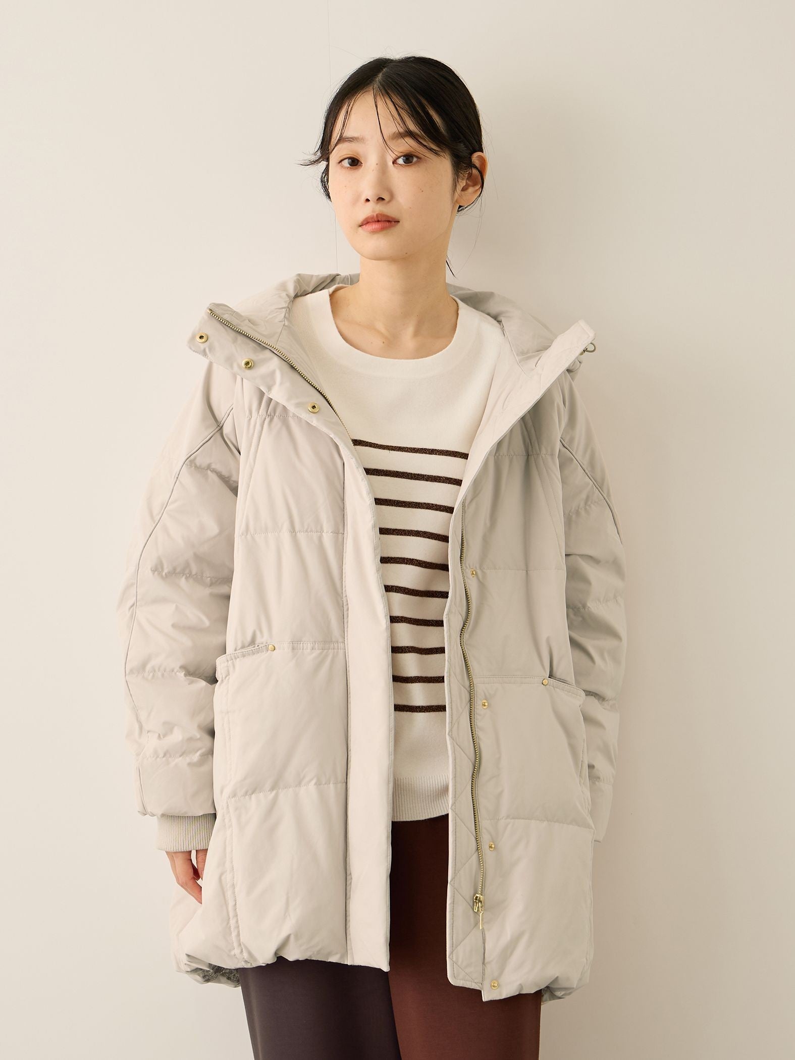 ストレッチフードピュアダウンミドルコート