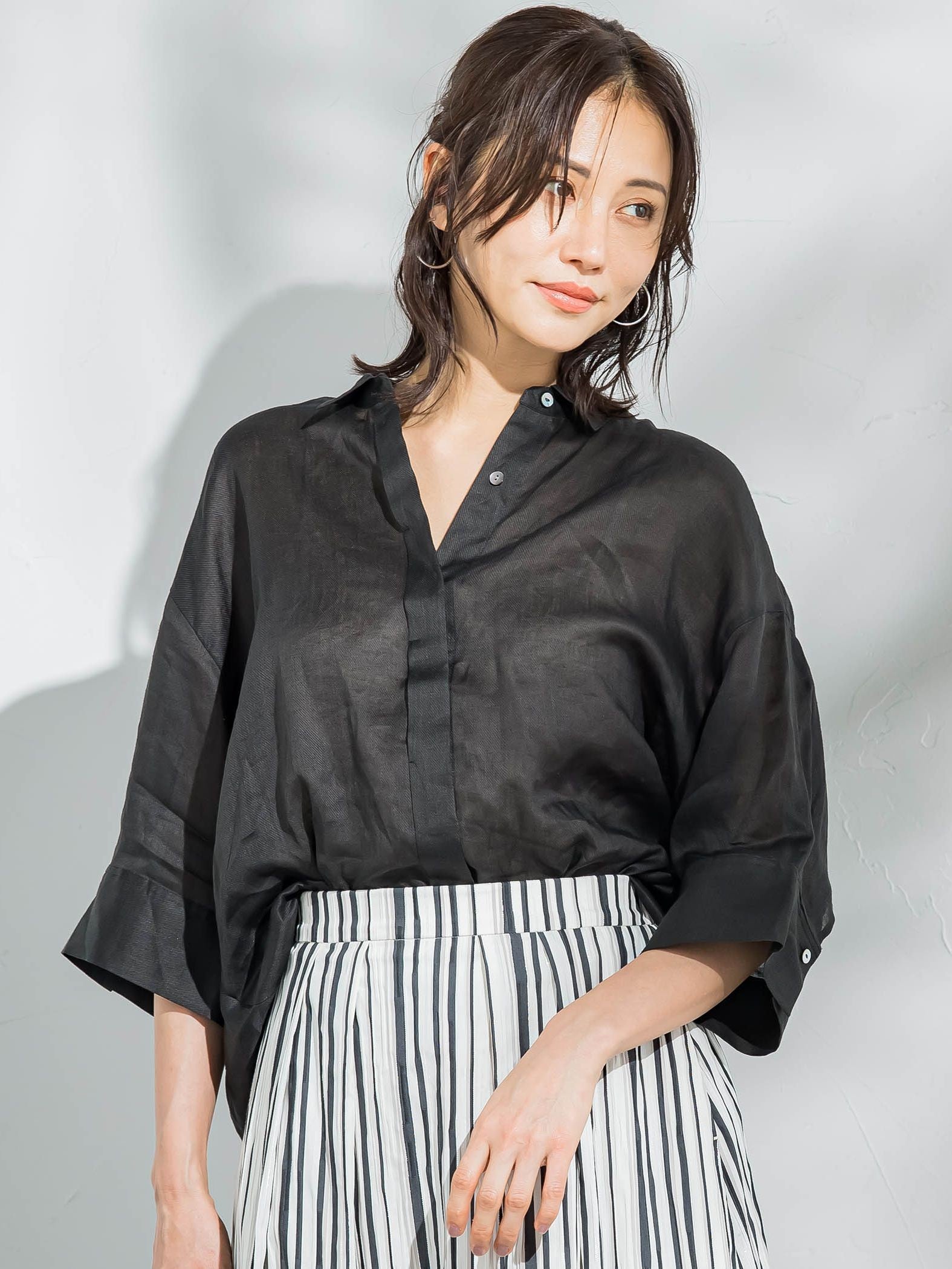【WEB限定】ラミーシャツブラウス≪洗濯機で洗える≫
