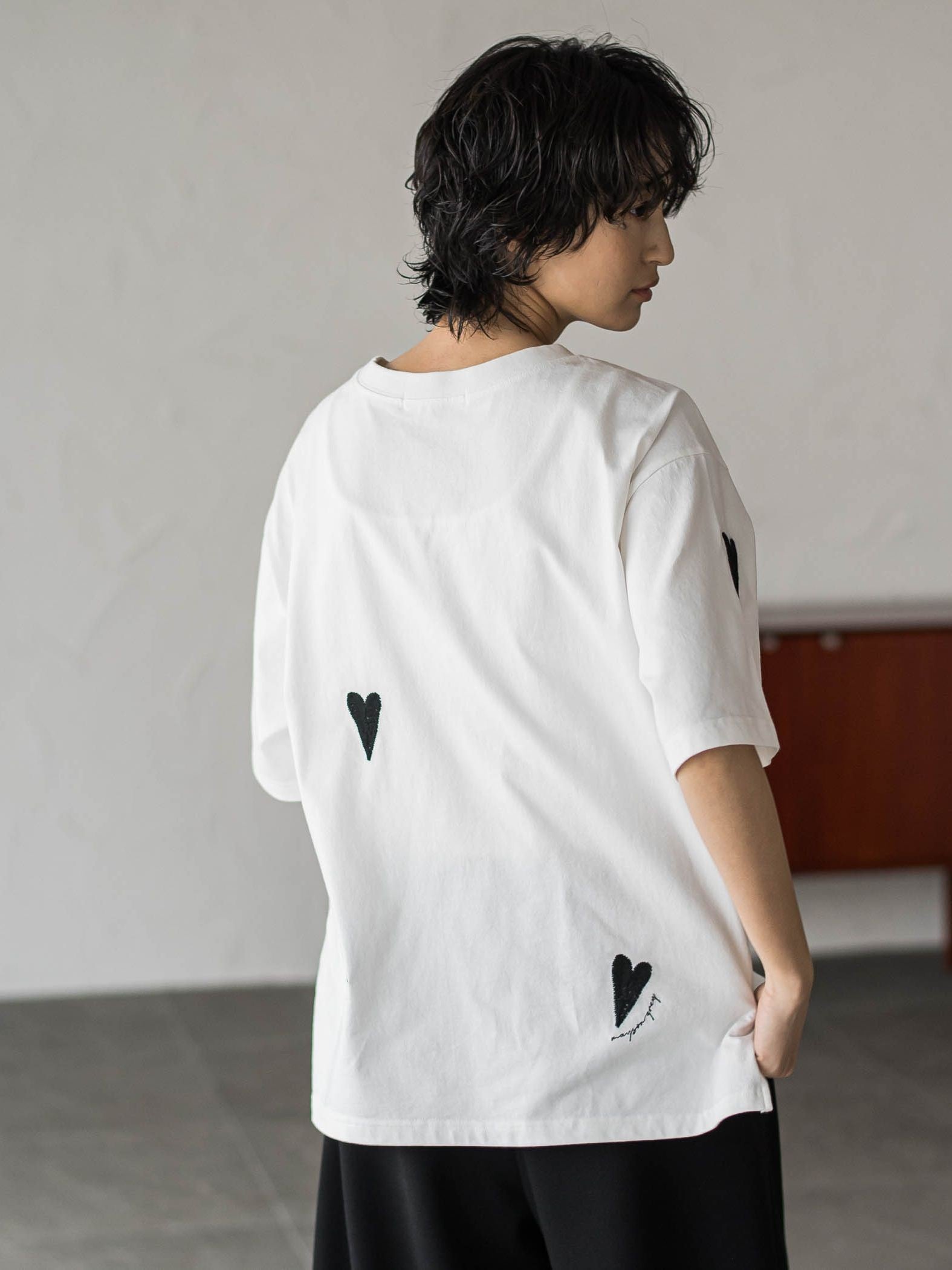 【40周年限定】LOVE刺繍ルーズTシャツ