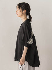 キャンブリックバック刺繍ブラウス