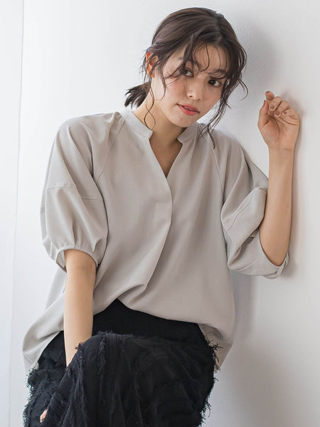 タンブラーブッチャーキーネックブラウス≪手洗い可能≫