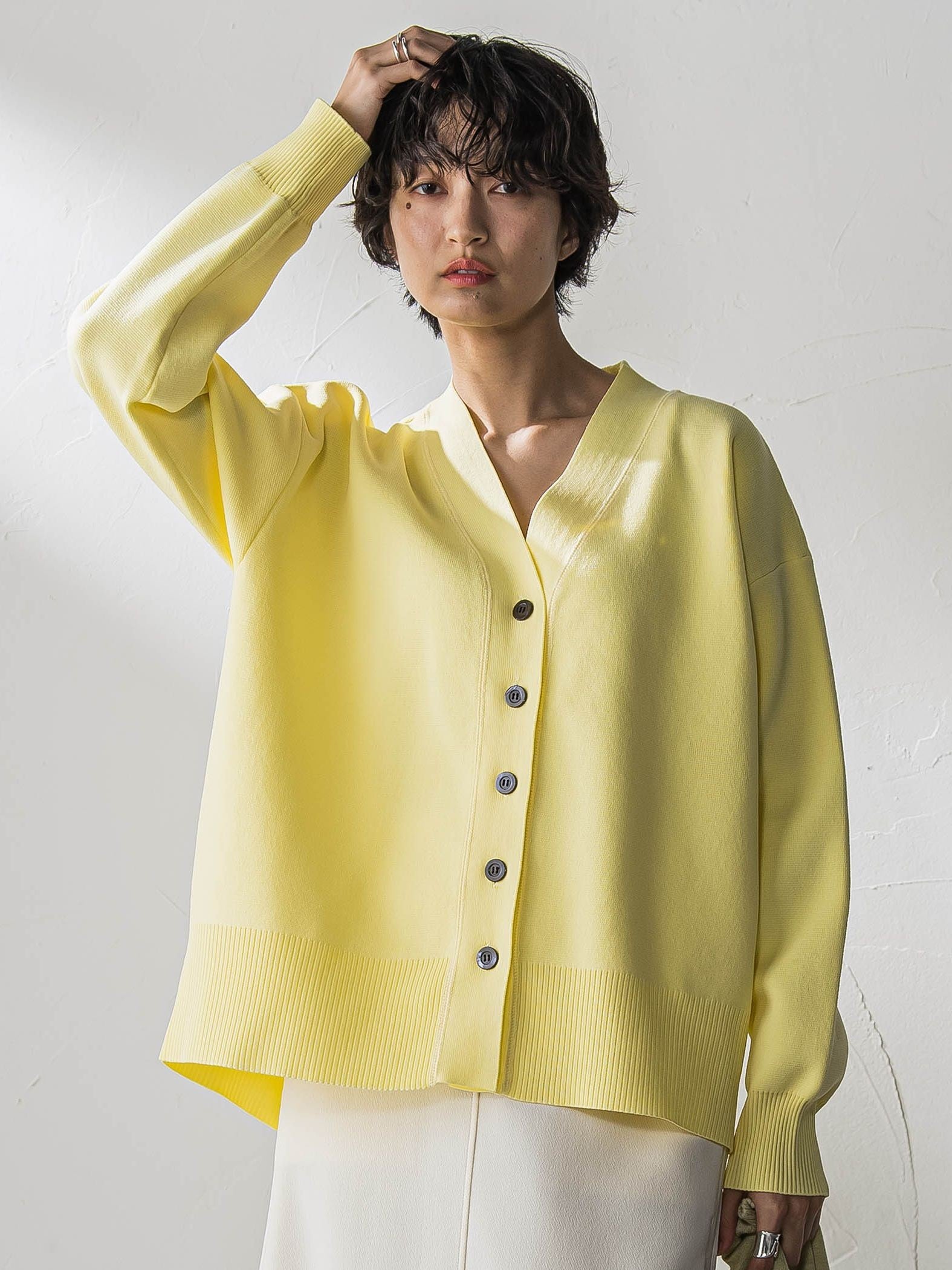 スポンディッシュVネックニットカーディガン≪洗濯機で洗える≫